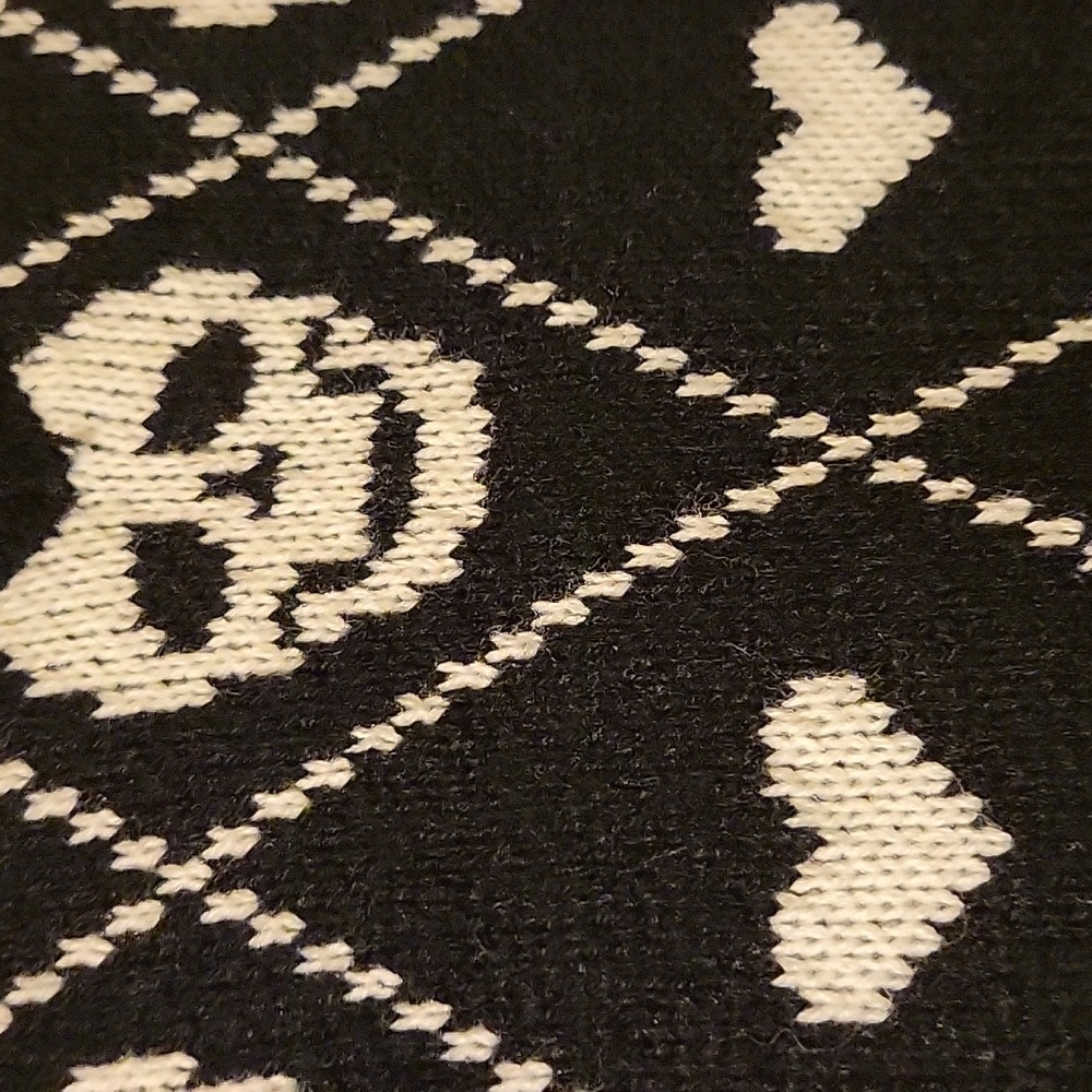 Black & White Skull & Heart Pattern Argyle Sweater Vest. Sz M. Social Collision - Picture 3 of 10